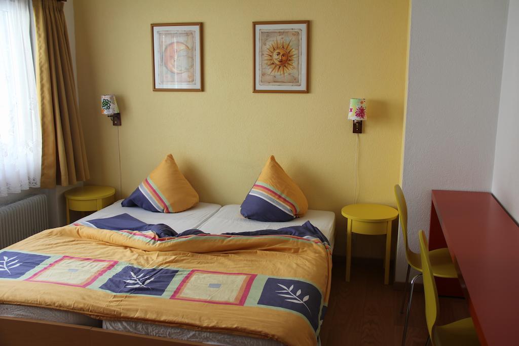 Pension Heino Saas-Grund Zewnętrze zdjęcie